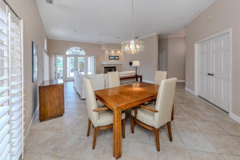 House in Venice, Florida 3 bedrooms, 183.85 sq.m. № 1259254 - photo 9