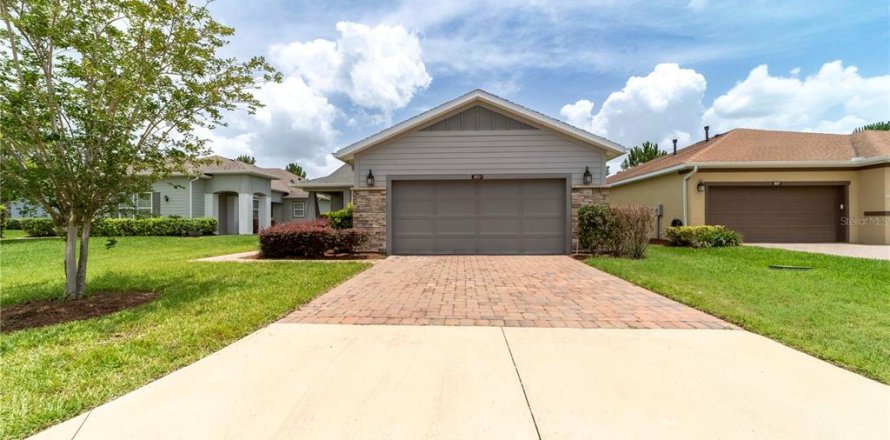 House in OCALA PRESERVE in Ocala, Florida 2 bedrooms, 154.78 sq.m. № 1775067