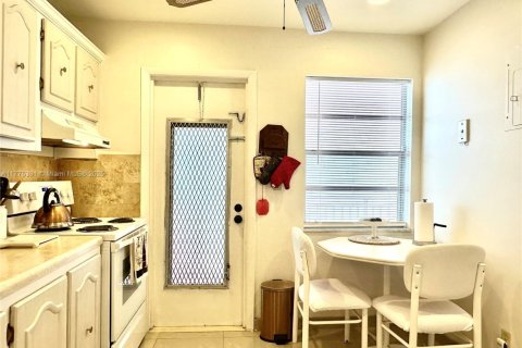 Copropriété à vendre à Lauderdale Lakes, Floride: 1 chambre, 72.74 m2 № 1861765 - photo 22