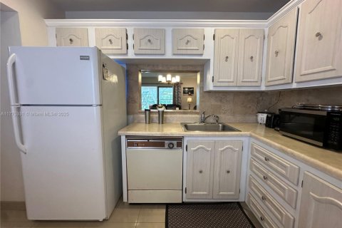 Copropriété à vendre à Lauderdale Lakes, Floride: 1 chambre, 72.74 m2 № 1861765 - photo 4