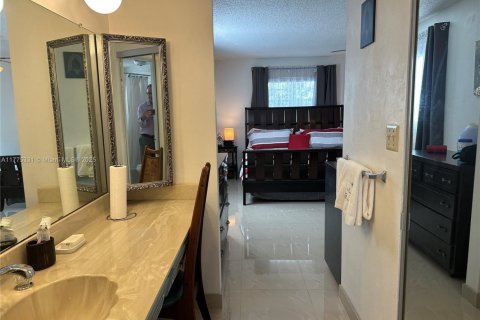 Copropriété à vendre à Lauderdale Lakes, Floride: 1 chambre, 72.74 m2 № 1861765 - photo 15