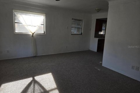 Apartamento en alquiler en Gulfport, Florida, 2 dormitorios, 74.32 m2 № 2092282 - foto 5