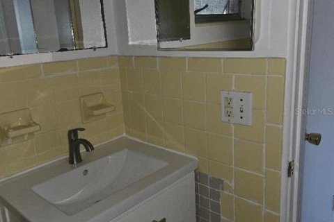 Apartamento en alquiler en Gulfport, Florida, 2 dormitorios, 74.32 m2 № 2092282 - foto 14