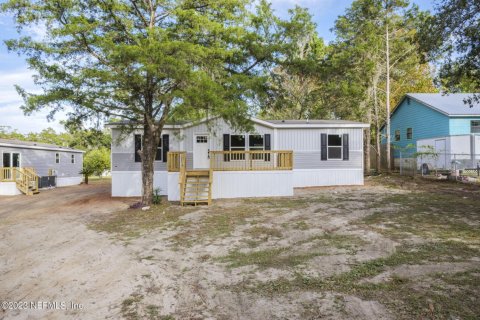 Villa ou maison à vendre à Satsuma, Floride: 3 chambres, 117.43 m2 № 834622 - photo 1