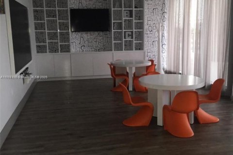 Купить кондоминиум в Дорал, Флорида 2 спальни, 89.28м2, № 1763702 - фото 26