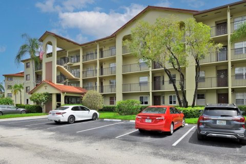 Condominio en venta en Pembroke Pines, Florida, 2 dormitorios, 97.73 m2 № 1872391 - foto 4