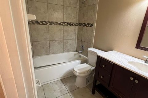 Condo in Altamonte Springs, Florida, 1 bedroom  № 2219099 - photo 15