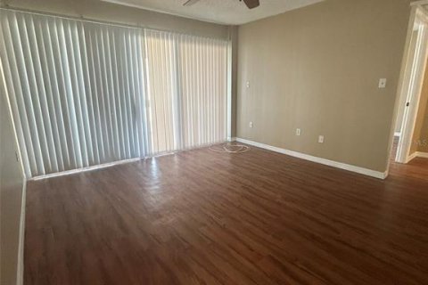 Condo in Altamonte Springs, Florida, 1 bedroom  № 2219099 - photo 13