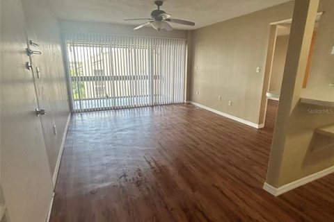 Condo in Altamonte Springs, Florida, 1 bedroom  № 2219099 - photo 19