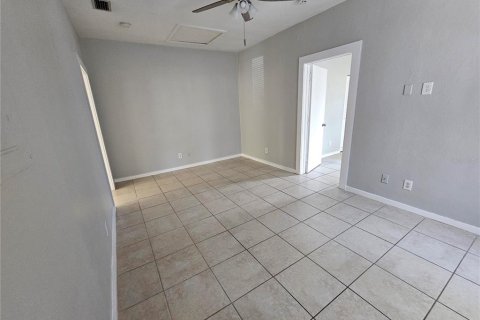 Appartement à louer à Clearwater, Floride: 2 chambres, 83.61 m2 № 2422653 - photo 9