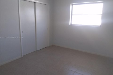 Condominio en venta en North Miami Beach, Florida, 2 dormitorios, 85.47 m2 № 1471496 - foto 7