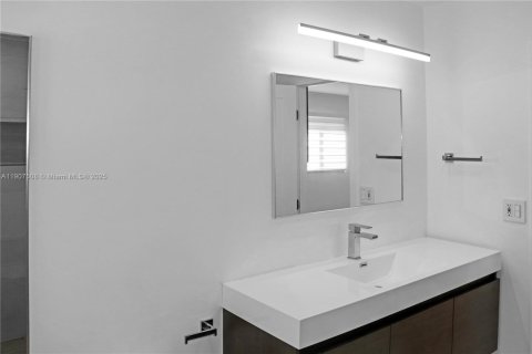 Immobilier commercial à louer à Miami, Floride: 1 chambre, 46.45 m2 № 1963908 - photo 11