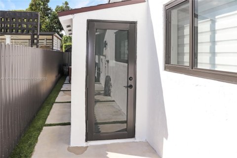 Immobilier commercial à louer à Miami, Floride: 1 chambre, 46.45 m2 № 1963908 - photo 18