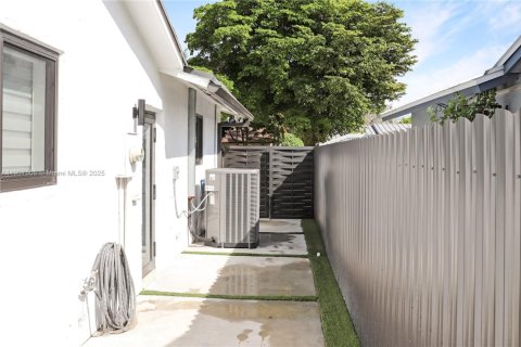 Immobilier commercial à louer à Miami, Floride: 1 chambre, 46.45 m2 № 1963908 - photo 19