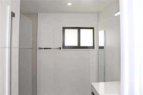 Immobilier commercial à louer à Miami, Floride: 1 chambre, 46.45 m2 № 1963908 - photo 7