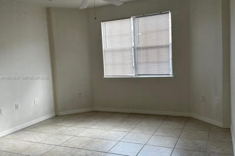 Снять в аренду кондоминиум в Орландо, Флорида 1 спальня, 59.74м2, № 2010118 - фото 5