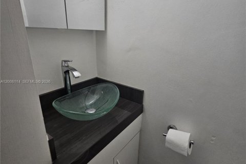 Villa ou maison à vendre à Pompano Beach, Floride: 2 chambres, 96.99 m2 № 2075633 - photo 10