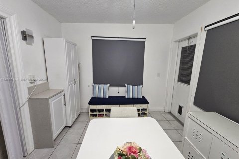 Villa ou maison à vendre à Pompano Beach, Floride: 2 chambres, 96.99 m2 № 2075633 - photo 13