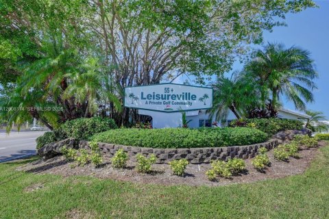 Villa ou maison à vendre à Pompano Beach, Floride: 2 chambres, 96.99 m2 № 2075633 - photo 18