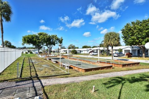 Villa ou maison à vendre à Pompano Beach, Floride: 2 chambres, 96.99 m2 № 2075633 - photo 20