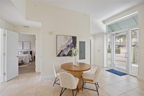 Condo in Tampa, Florida, 2 bedrooms  № 1886843 - photo 10