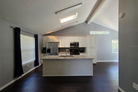 Casa en alquiler en Newberry, Florida, 5 dormitorios, 188.59 m2 № 1899179 - foto 6