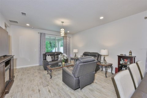 Casa en alquiler en Riverview, Florida, 3 dormitorios, 162.76 m2 № 1912992 - foto 9