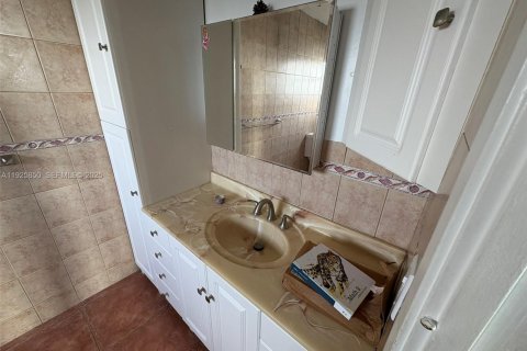 Купить кондоминиум в Майами, Флорида 2 спальни, 151.71м2, № 1984631 - фото 25