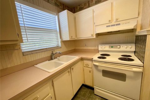 Condo in Bradenton, Florida, 1 bedroom  № 1320293 - photo 6