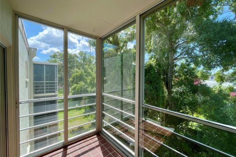 Condo in Bradenton, Florida, 1 bedroom  № 1320293 - photo 9