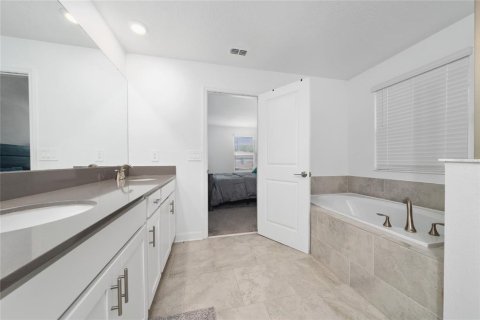 Villa ou maison à vendre à Orlando, Floride: 3 chambres, 204.66 m2 № 2356547 - photo 22