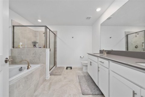 Villa ou maison à vendre à Orlando, Floride: 3 chambres, 204.66 m2 № 2356547 - photo 21