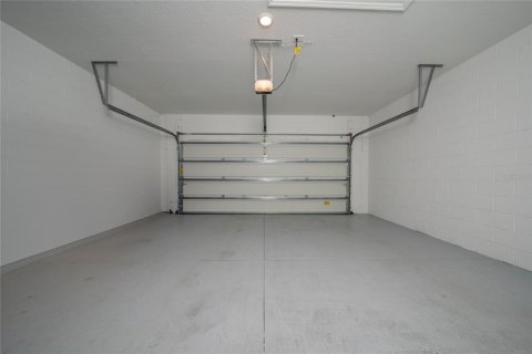 Villa ou maison à vendre à Orlando, Floride: 3 chambres, 204.66 m2 № 2356547 - photo 2