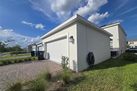 Villa ou maison à vendre à Orlando, Floride: 3 chambres, 204.66 m2 № 2356547 - photo 3
