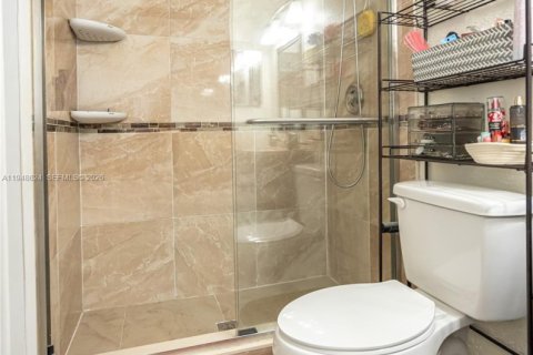 Купить кондоминиум в Майами, Флорида 2 спальни, 78.04м2, № 2005824 - фото 11