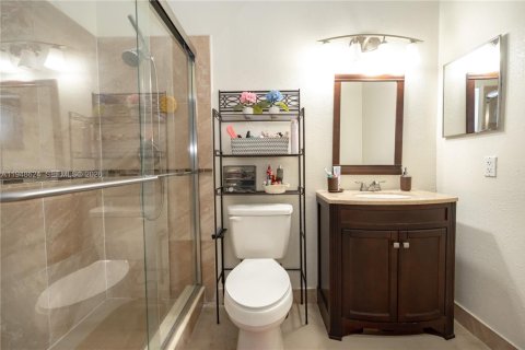 Купить кондоминиум в Майами, Флорида 2 спальни, 78.04м2, № 2005824 - фото 9