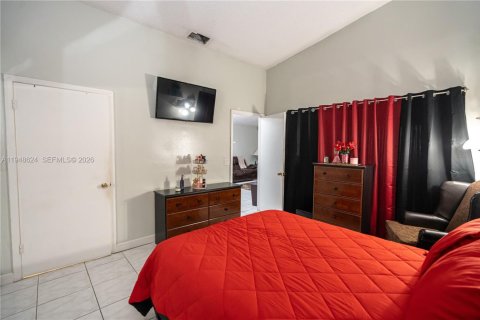 Купить кондоминиум в Майами, Флорида 2 спальни, 78.04м2, № 2005824 - фото 7