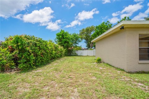 House in Bradenton, Florida 3 bedrooms, 134.99 sq.m. № 1845421 - photo 25