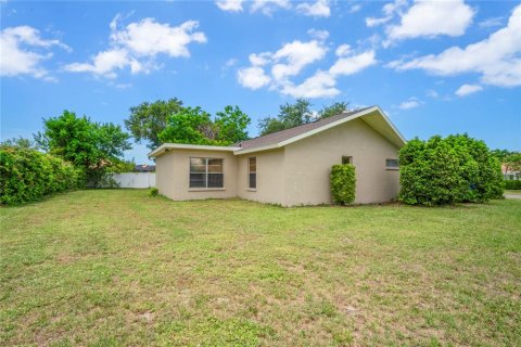 House in Bradenton, Florida 3 bedrooms, 134.99 sq.m. № 1845421 - photo 24