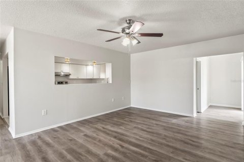 House in Bradenton, Florida 3 bedrooms, 134.99 sq.m. № 1845421 - photo 4