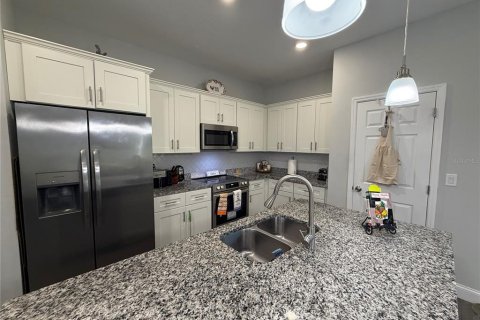 Villa ou maison à vendre à Ocala, Floride: 4 chambres, 142.23 m2 № 2430861 - photo 11