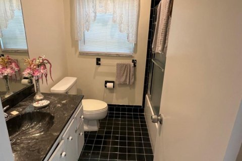 Casa en venta en Tamarac, Florida, 3 dormitorios, 198.72 m2 № 2186878 - foto 8