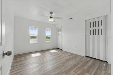 House in Lake Wales, Florida 3 bedrooms, 166.39 sq.m. № 2095782 - photo 28