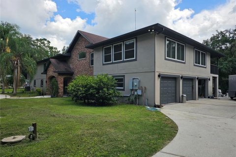 House in Pierson, Florida 5 bedrooms, 501.67 sq.m. № 2204962 - photo 3