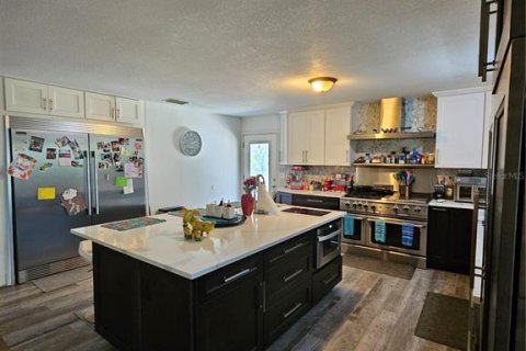 House in Pierson, Florida 5 bedrooms, 501.67 sq.m. № 2204962 - photo 28