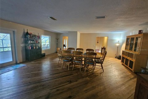 House in Pierson, Florida 5 bedrooms, 501.67 sq.m. № 2204962 - photo 25