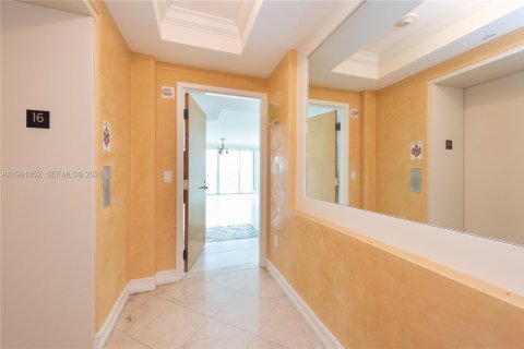 Condominio en alquiler en Aventura, Florida, 2 dormitorios, 132.39 m2 № 2057379 - foto 22