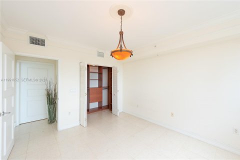 Condominio en alquiler en Aventura, Florida, 2 dormitorios, 132.39 m2 № 2057379 - foto 18