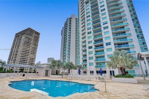 Condominio en alquiler en Aventura, Florida, 2 dormitorios, 132.39 m2 № 2057379 - foto 27