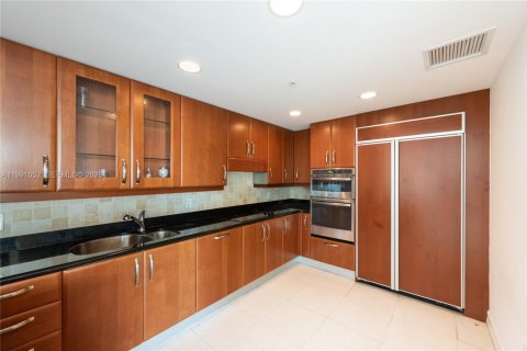 Condominio en alquiler en Aventura, Florida, 2 dormitorios, 132.39 m2 № 2057379 - foto 10